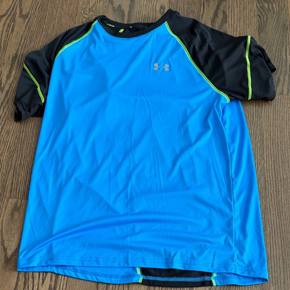 Under Armour Vibrant Blue and Black Sports Tee looks brand new